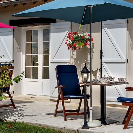 Domaine Du Bois Des Anges Bed & Breakfast Germigny-l'Eveque Bagian luar foto