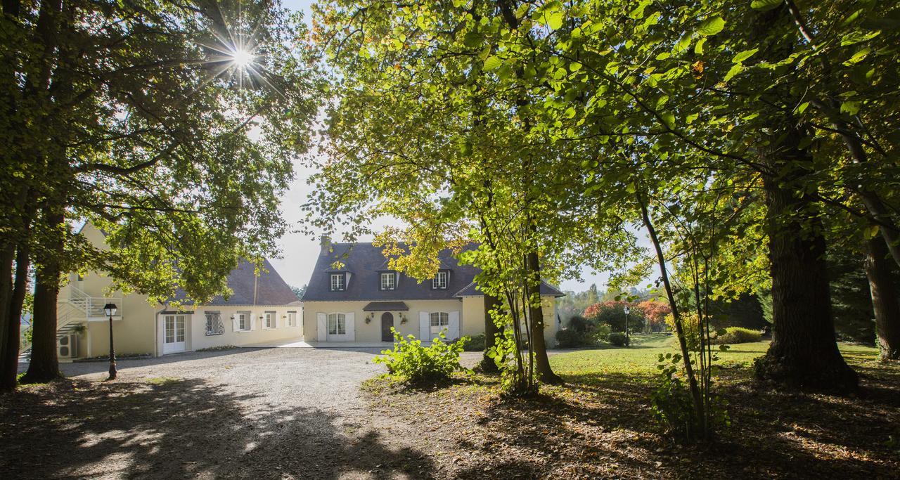 Domaine Du Bois Des Anges Bed & Breakfast Germigny-l'Eveque Bagian luar foto