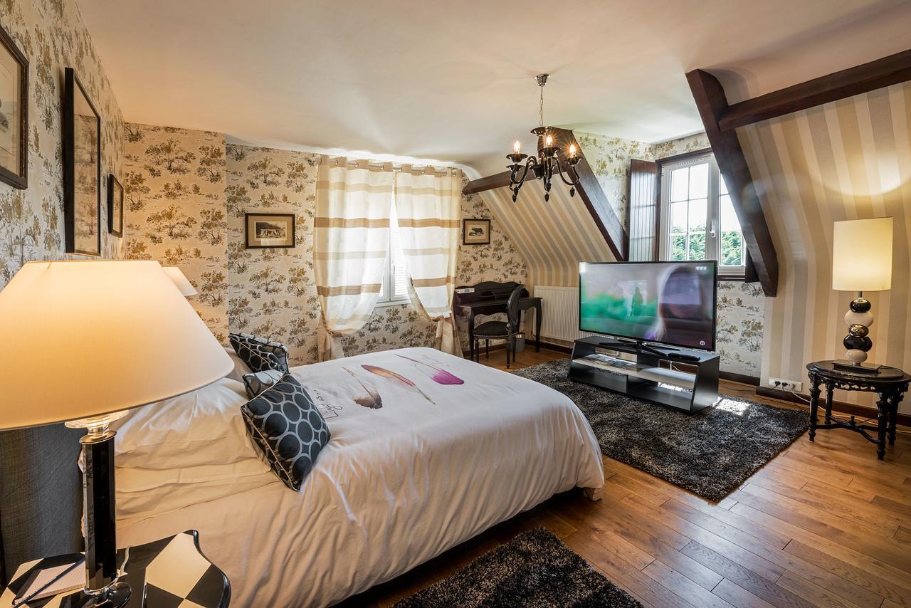 Domaine Du Bois Des Anges Bed & Breakfast Germigny-l'Eveque Bagian luar foto