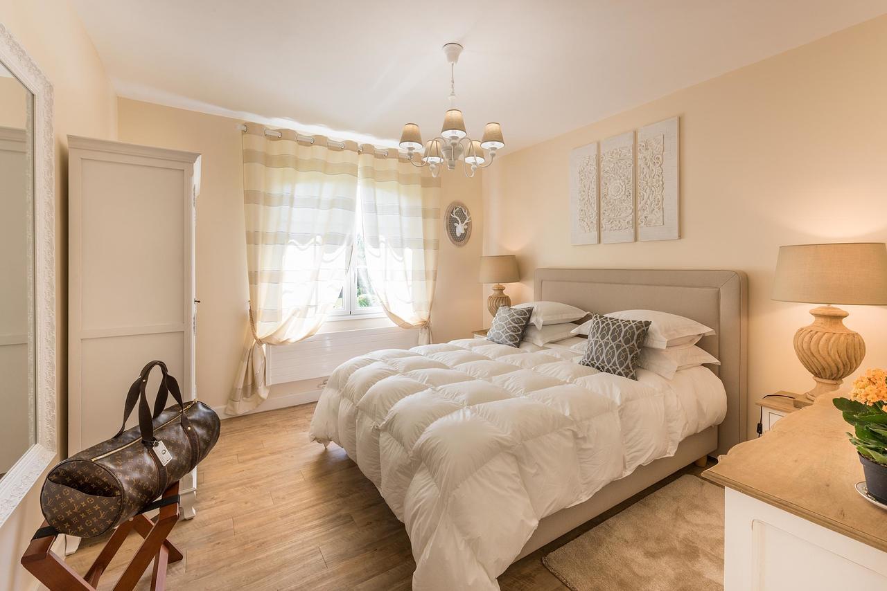 Domaine Du Bois Des Anges Bed & Breakfast Germigny-l'Eveque Bagian luar foto