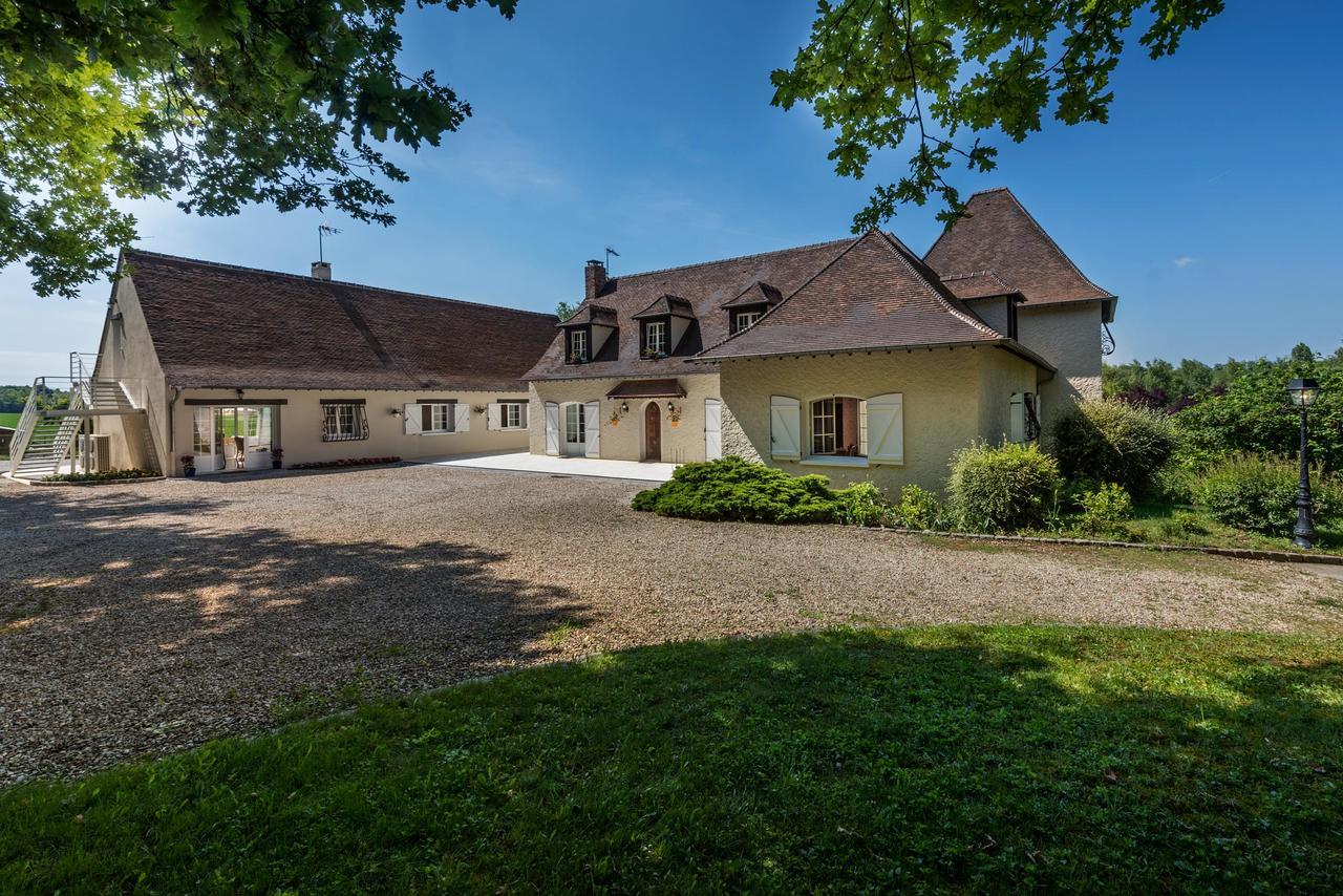Domaine Du Bois Des Anges Bed & Breakfast Germigny-l'Eveque Bagian luar foto