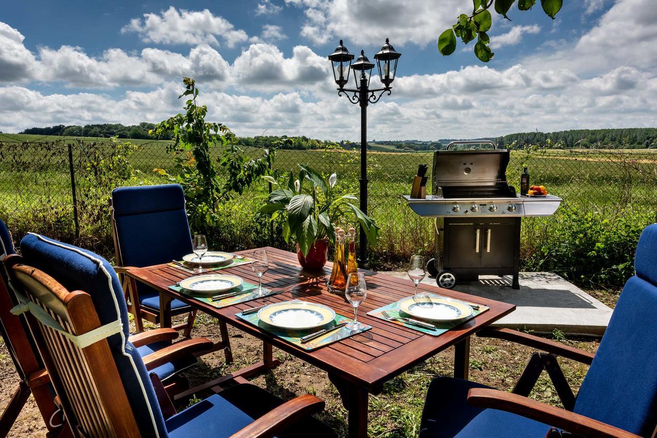 Domaine Du Bois Des Anges Bed & Breakfast Germigny-l'Eveque Bagian luar foto