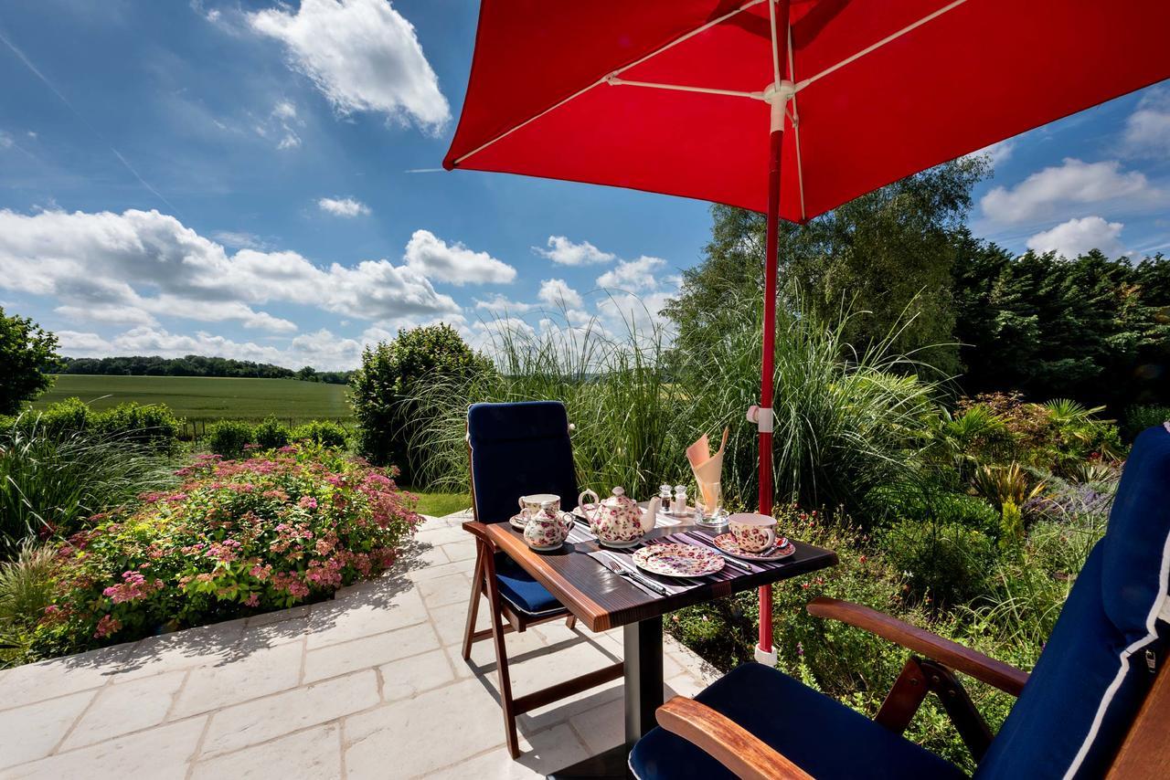 Domaine Du Bois Des Anges Bed & Breakfast Germigny-l'Eveque Bagian luar foto